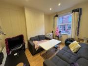 6 bedroom terraced house to rent