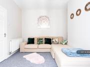 4 bedroom terraced house to rent