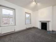 4 bedroom terraced house to rent