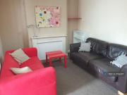 4 bedroom terraced house to rent