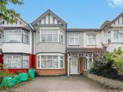 4 bedroom terraced house to rent