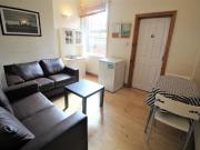 4 bedroom terraced house to rent