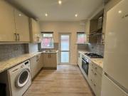 4 bedroom terraced house to rent