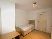 4 bedroom terraced house to rent