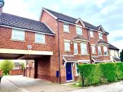 4 bedroom terraced house to rent