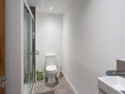 4 bedroom terraced house to rent