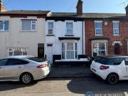 4 bedroom terraced house to rent