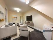 4 bedroom terraced house to rent