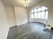 4 bedroom terraced house to rent