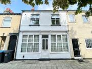 4 bedroom terraced house to rent
