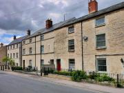 4 bedroom terraced house to rent