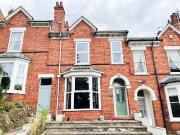 4 bedroom terraced house to rent