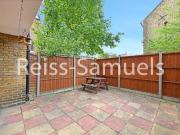 4 bedroom terraced house to rent