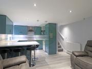 4 bedroom terraced house to rent in Hyde Park