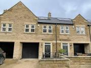 4 bedroom town house for rent in Beech Close Harrogate...