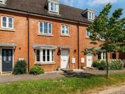 4 Bedroom Town House For Rent In Bracknell