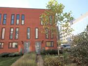 4 bedroom town house for rent in Penn Way, Welwyn Garden...