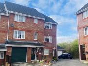4 Bedroom Town House For Sale In Basingstoke, Hampshire