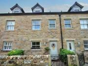 4 bedroom town house for sale in Darwen Road Bromley...