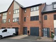 4 Bedroom Town House For Sale In Manchester