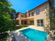 4 bedroom townhouse available to rent