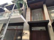 4 Bedroom Townhouse For Sale in Tomas Morato, Quezon...