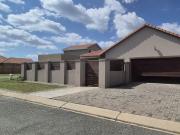 4 Bedroom Townhouse in Waterkloof