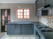 4 Bedroom Townhouse To Let in Kyalami Hills