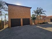 4 Bedroom Townhouse To Let in Kyalami Hills