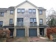4 bedroom townhouse to rent