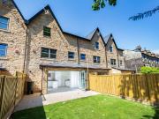4 bedroom townhouse to rent