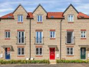 4 bedroom townhouse to rent