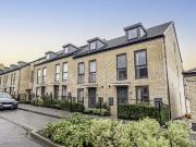 4 bedroom townhouse to rent