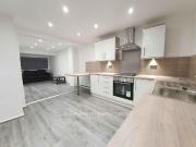 4 bedroom townhouse to rent