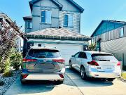 4 Bedrooms, 3 Bathrooms House