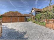 4 Bedrooms Barn conversion for rent in Highfields Mead,...