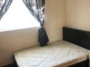 4 Bedrooms Bungalow for rent in Waller Avenue, Luton LU4