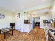 4 Bedrooms Bungalow for sale in Dugdale Hill Lane,...