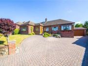 4 Bedrooms Bungalow for sale in The Rise, Gravesend,...