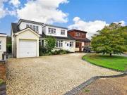 4 Bedrooms Bungalow for sale in Tyrone Close,...