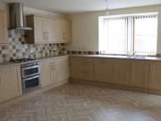 4 Bedrooms Cottage for rent in Market Street, Edenfield,...