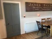 4 Bedrooms Cottage for rent in Rosemill Road,...