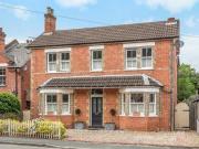 4 Bedrooms Cottage for sale in Upper Broadmoor Road,...