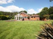 4 Bedrooms Detached bungalow for rent in Sparrow Row,...