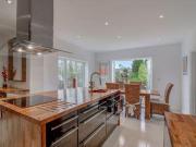 4 Bedrooms Detached bungalow for sale in Top Road,...