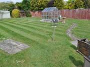 4 Bedrooms Detached bungalow for sale in Wrestwood...