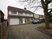 4 Bedrooms Detached house for rent in Bostocks Lane,...