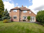 4 Bedrooms Detached house for rent in Burn Bridge Oval,...