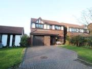 4 Bedrooms Detached house for rent in Candleston Close,...