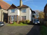 4 Bedrooms Detached house for rent in Chichester Road,...